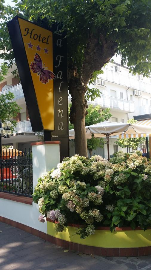 Hotel La Falena แชร์เวีย ภายนอก รูปภาพ